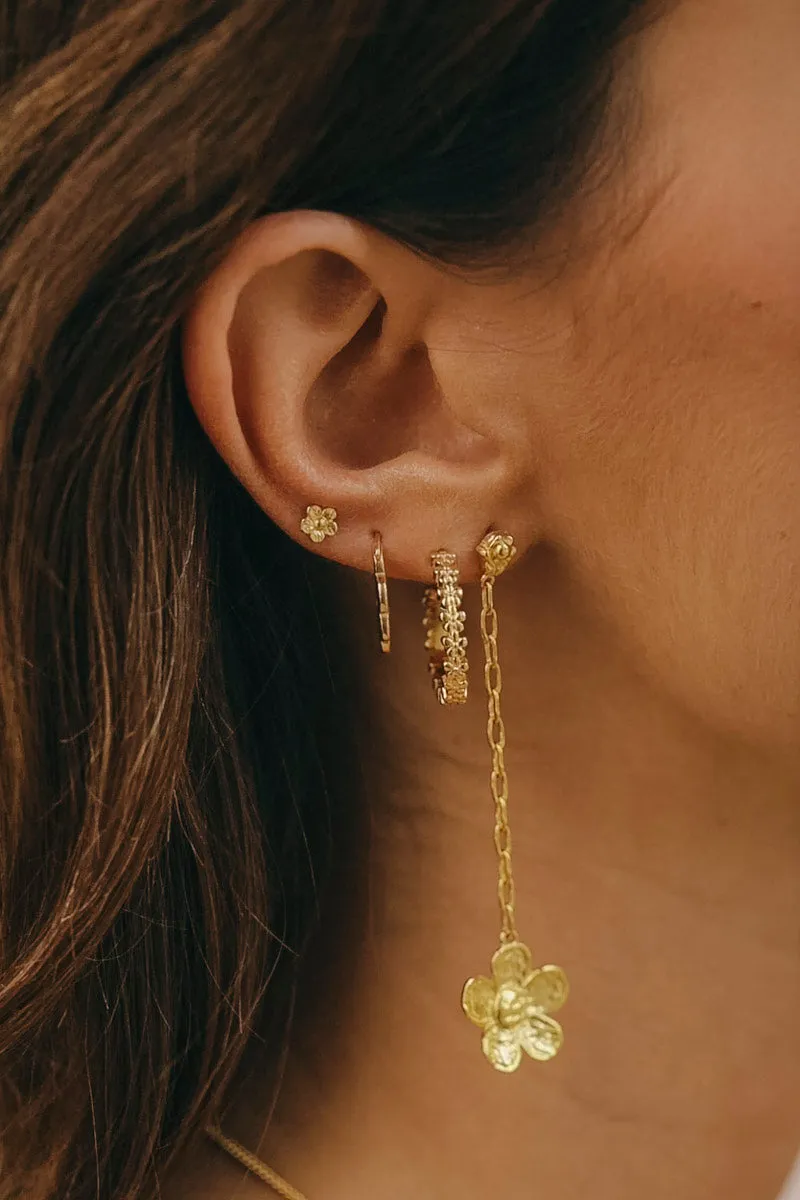 Hammered Flower Stud Gold Plated