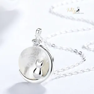 Mother-of-Pearl Moon Kitty Necklace in Solid 925 Sterling Silver (Platinum or Gold Plated)