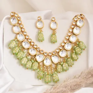 Pavitra Kundan Necklace Set